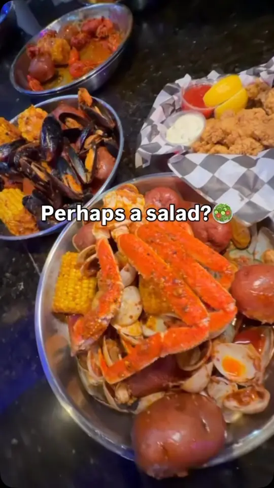 King Claw - Juicy Seafood & Bar in Waycross showing seafood, seafood boil, video by King Claw - Juicy Seafood & Bar on Facebook