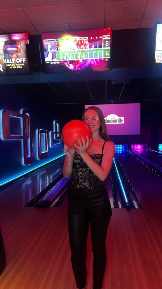 Kings Dining & Entertainment on TikTok, video by jessieannadiamond