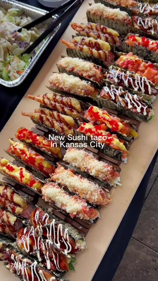 Kiwami Ramen & Sushi in Tampa showing summer menu, patio space, live music, video by eat.with.crystal on TikTok