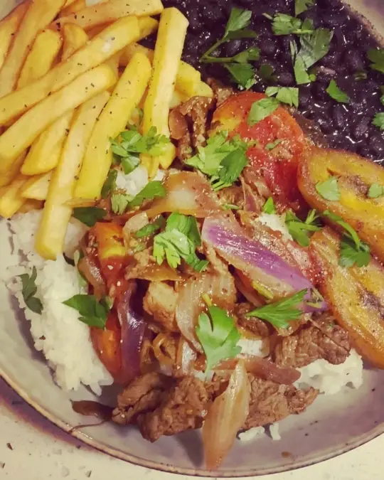 La Brasa Grill - Boynton Beach in Boynton Beach showing food, peruvian lomo saltado, video by Real Chef Vinny on Facebook
