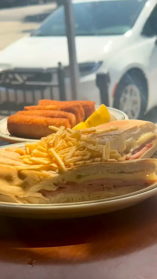  in Florida showing food, cubano, video by La Carreta on Facebook