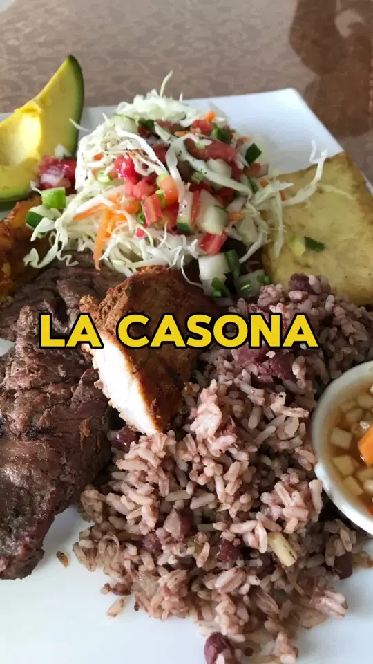 La Casona Restaurant in Tampa showing food, nacatamales, maduro, queso asado, gallopinto, rojita, video by yanelisp11 on TikTok