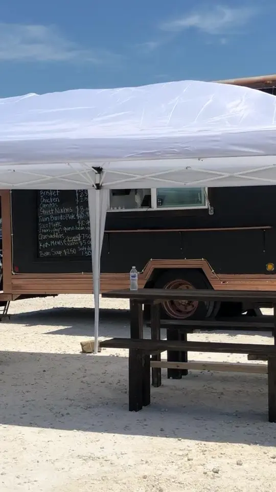 La Iguana Taco Shop in Navarre showing visit, authentic street tacos, video by La Iguana on Facebook