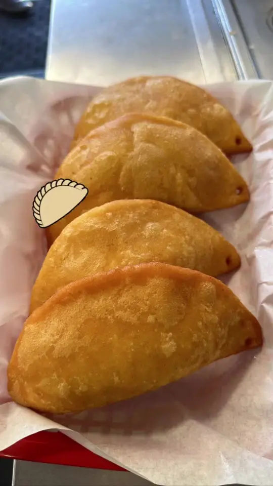 La Maracucha Restaurant & Crêperie in Gainesville showing empanadas, venezuelan food, video by la.maracucha.food on TikTok