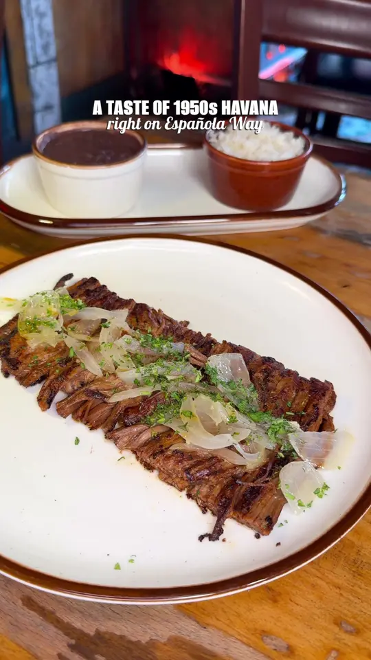 La Mulata in Miami Beach showing review, visit, food, homemade cuban empanadas, guacamole mariquitas, ropa vieja, vaca frita, flan, tres leches, cuban coffee, video by fashion.eat.travel on TikTok