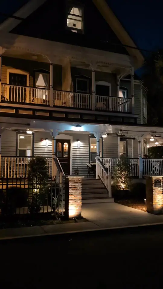 La Nouvelle Bistro in St. Augustine showing dinner, french food, video by vilanodaybyday on TikTok