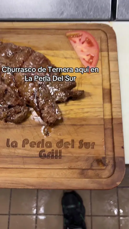 LA PERLA DEL SUR RESTAURANT in Miami showing churrasco de ternera, video by laperladelsurg on TikTok