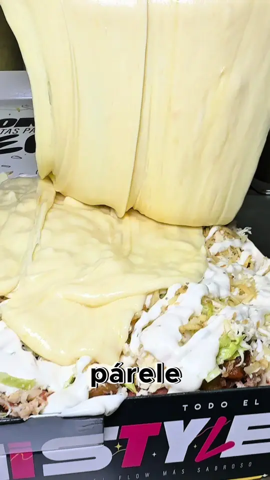 La Salchipaperia D.C in Oakland Park showing restaurant visit, salchipapa, video by lasalchipaperiadc_usa on TikTok