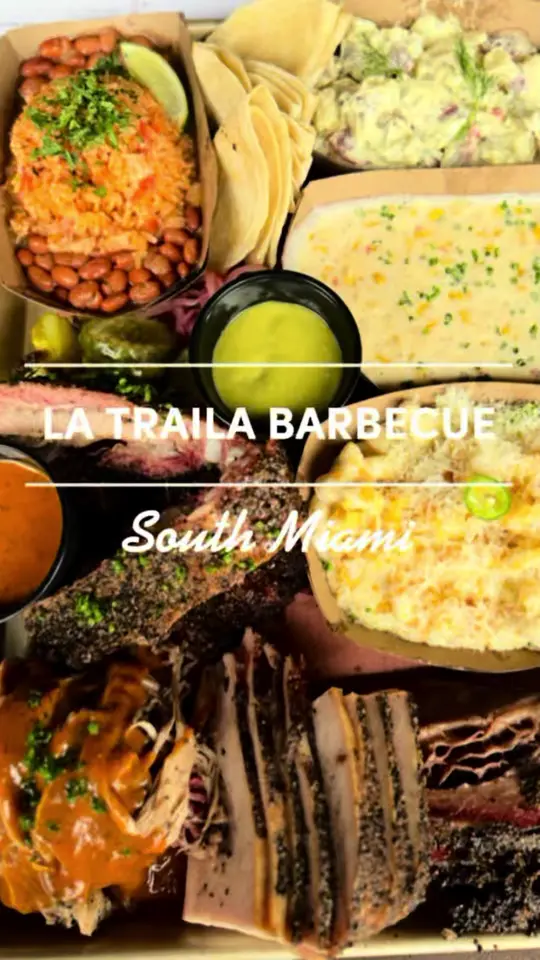 La Traila Barbecue in Miami showing restaurant visit, atmosphere, south miami, video by porqueamocomer on TikTok