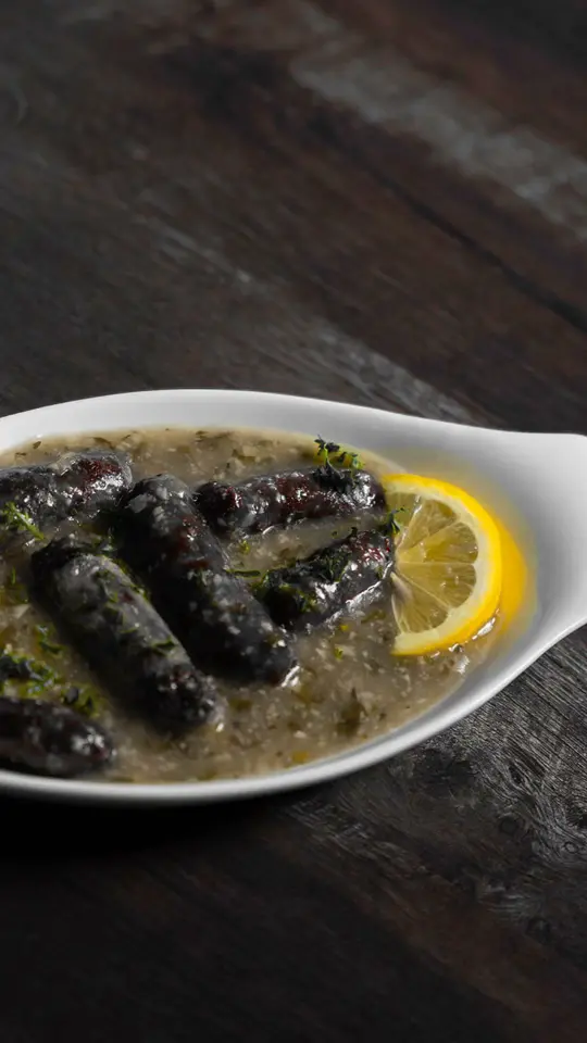 La Vie Lebanese Restaurant in West Palm Beach showing atmosphere, herbs, spices, video by La Vie Lebanese Restaurant on Facebook