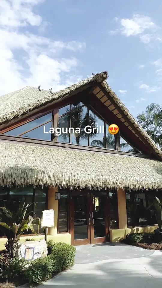 Laguna Bar in Lake Buena Vista showing breakfast, gourmet lunch, video by discoverycove on TikTok