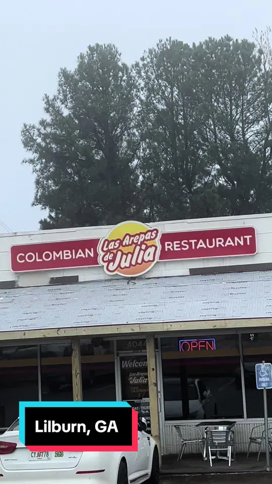 Las Arepas De Julia in Lilburn showing food, beef and potato empanadas, meatballs in veggie sauce, white rice, cabbage mix salad, tortilla soup, jugo de mora en agua, mini bandeja pais, video by lamarii.marii on TikTok
