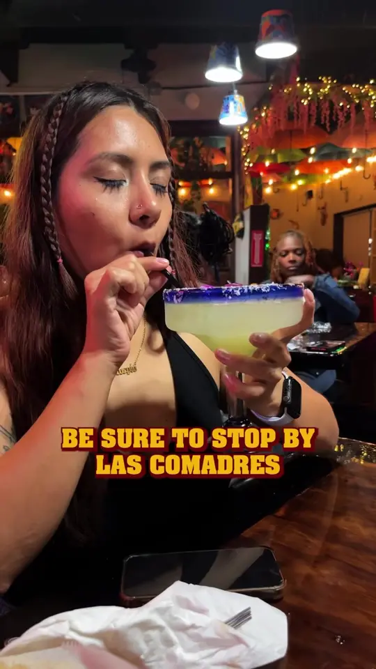 Las Comadres Restaurante Mexicano y Marisqueria in Lake Alfred showing date night, mexican food, mariscos, restaurant visit, video by gata.lovestacos on TikTok