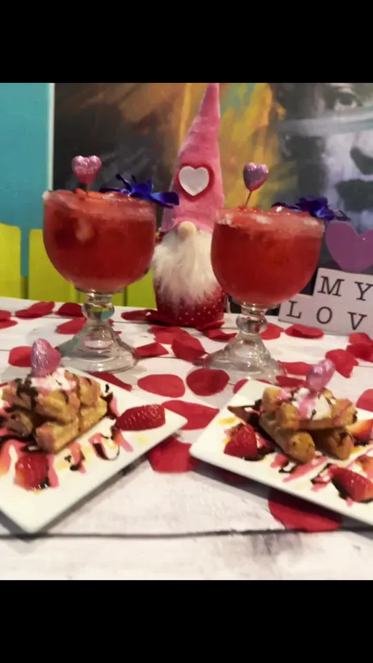  in Florida showing promo, 2x1 margaritas, 2x1 churro dessert, candy cart, video by laspatronasmxrestaurant2 on TikTok