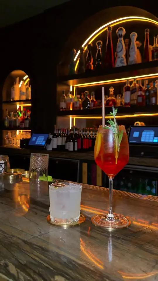 Leonardo Miami in Miami Beach showing restaurant visit, italian food, video by eatwithdami on TikTok