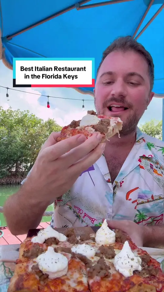  in Florida showing restaurant visit, bruschetta, shrimp scampi spaghetti, chicken parmesan sandwich, meatball and ricotta pizza, video by theshayspence on TikTok