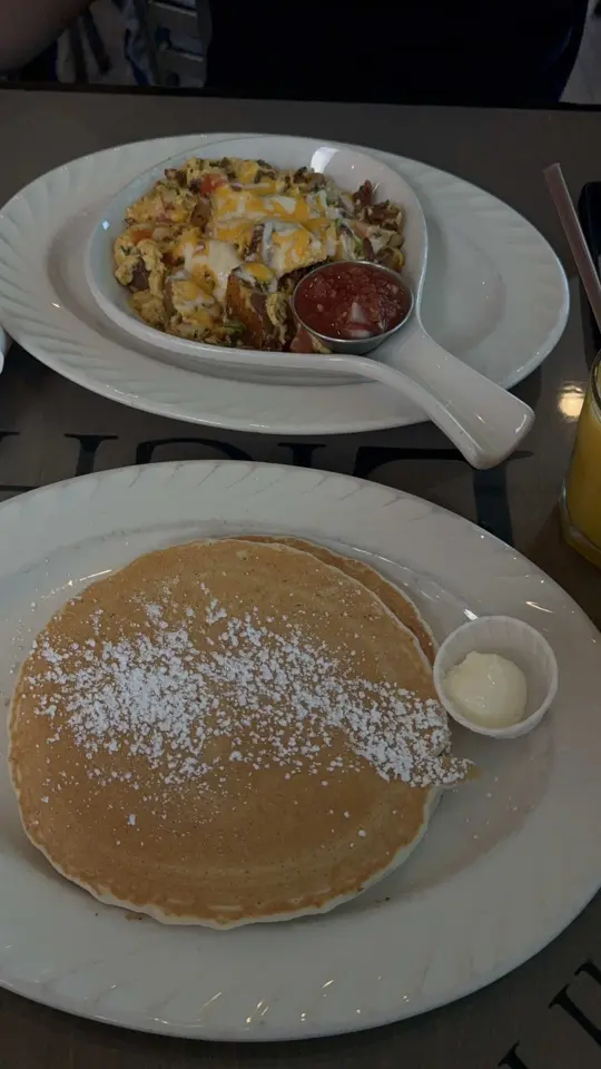 Lighthouse Cafe in Key Biscayne showing breakfast, date, video by dessyy._04 on TikTok