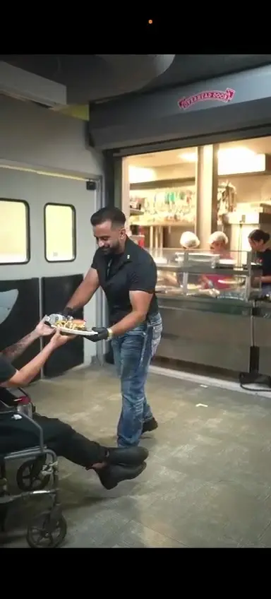Little Greek Fresh Grill on TikTok, video by littlegreekfreshgrilltx