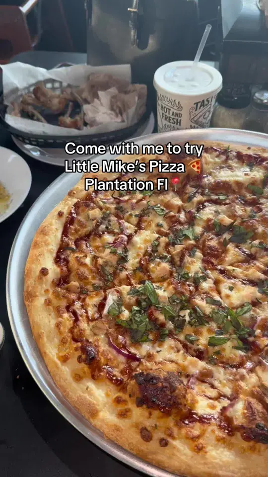  in Florida showing pizza, review, video by 0nlyashleyyyy on TikTok
