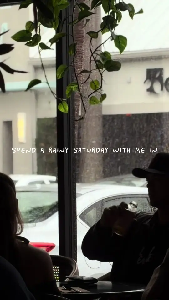 Living Green Cafe - Fort Lauderdale 17 street on TikTok, video by jennamoll_