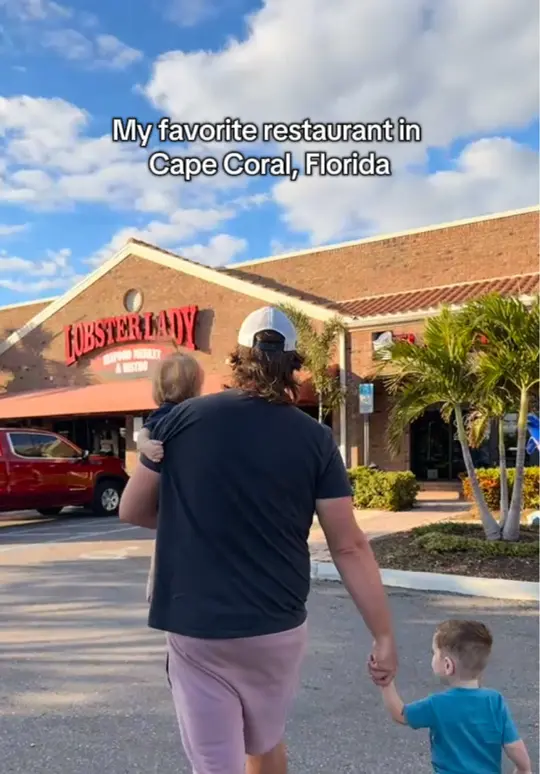 Lobster Lady in Cape Coral showing review, surf & turf hoagie, sushi, video by suitelifesanburg on TikTok