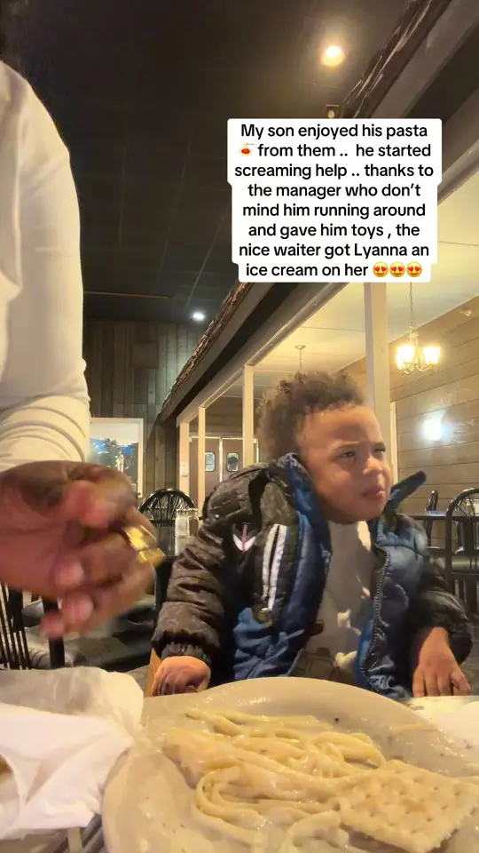 Logan's Roadhouse in Pooler showing family dinner, ribeye steak, sides, atmosphere, video by sashatobz on TikTok