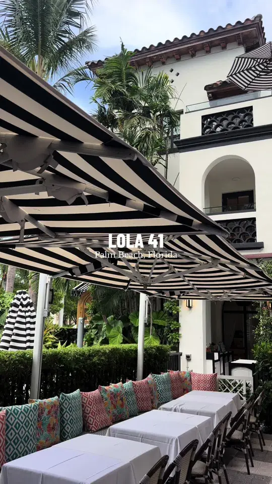 Lola 41 Naples in Naples showing review, visit, sushi, video by tabs.gum on TikTok