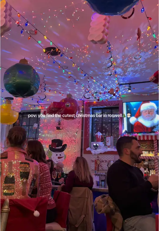 Lola's Burger & Tequila Bar in Roswell showing visit, christmas pop up bar, spicy pimento double stack, video by ambermillice on TikTok