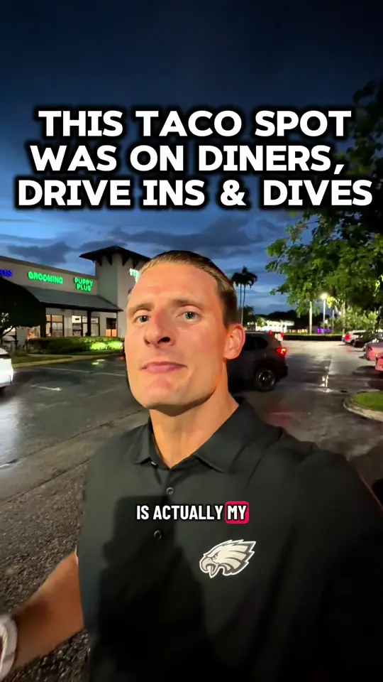 Los Bocados in Parkland showing restaurant, mexican food, tacos, tostadas, bowls, street corn, video by theqb11 on TikTok