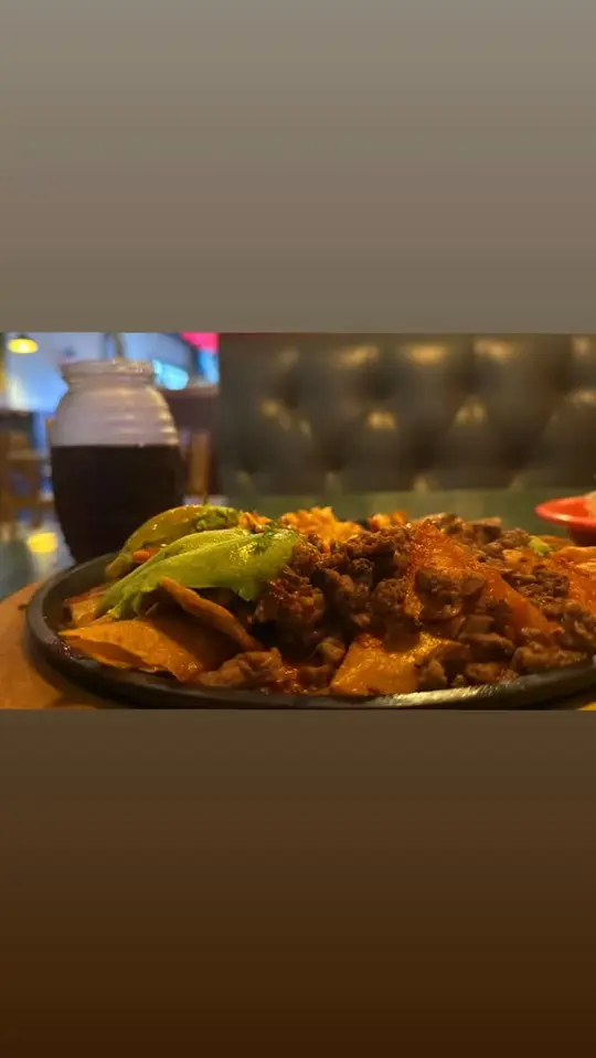 Los Cowboys VR Mexican Restaurant in Villa Rica showing visit, atmosphere, video by Los Cowboys Mexican Restaurant on Facebook