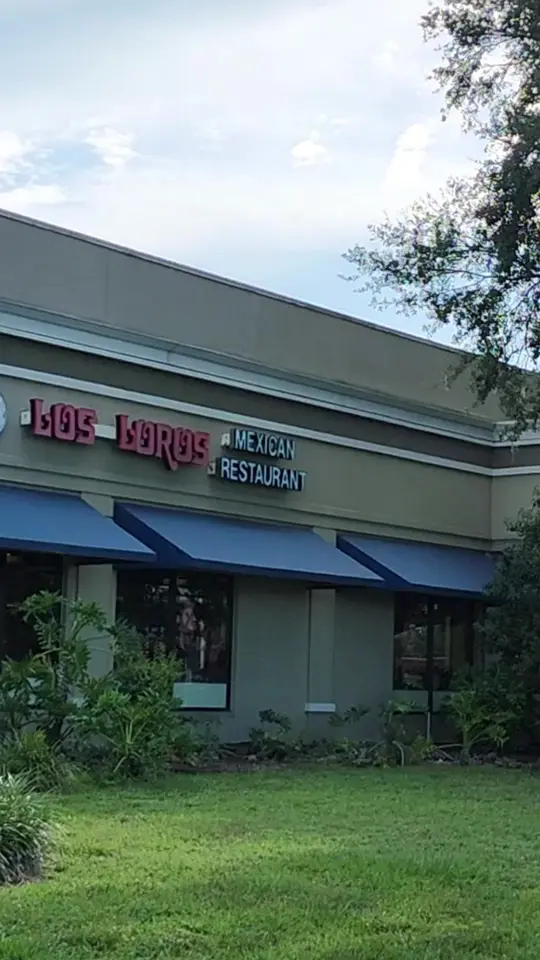 Los Loros Mexican Restaurant in Jacksonville showing food, authentic mexican food, drinks, margaritas, entertainment, live music, entertainment, karaoke, video by Los Loros Mexican Restaurant on Facebook