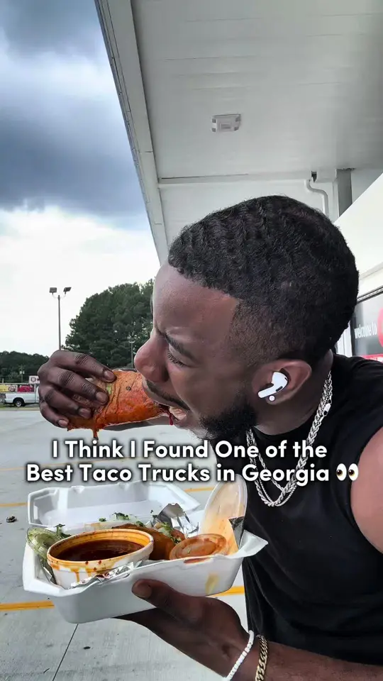 Los Tacos in Douglasville showing food, tacos al pastor, video by cheftylerthomas on TikTok
