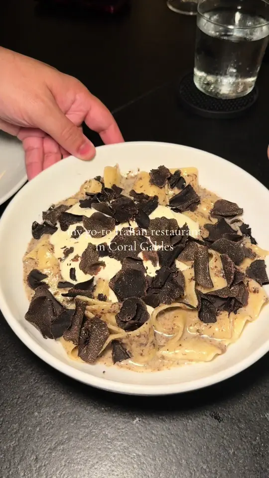 Luca Osteria in Coral Gables showing review, italian food, video by iviethefoodie on TikTok