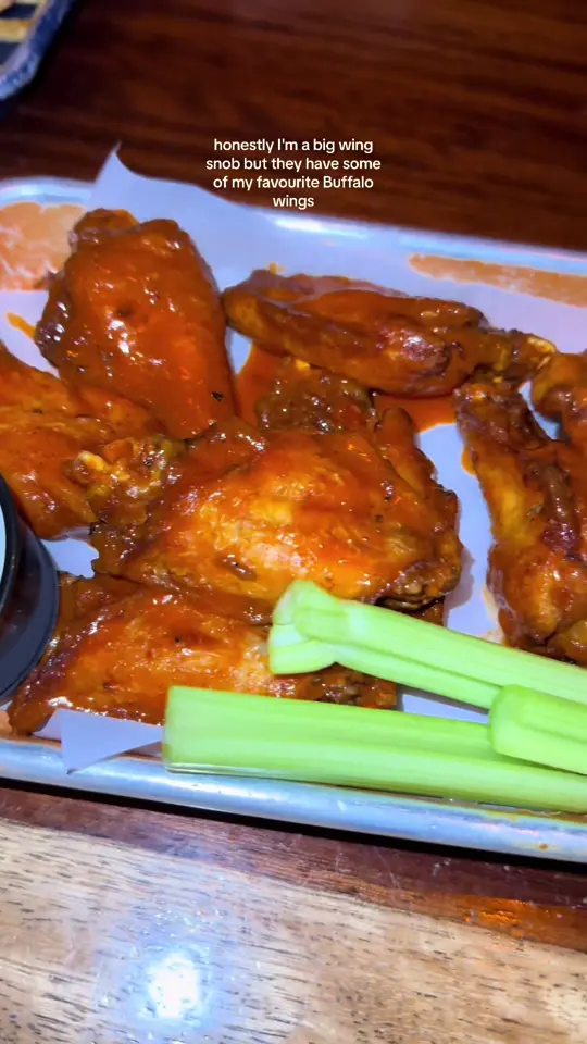 Lucky Fish Beach Bar in Pompano Beach showing atmosphere, casual date night, video by conibop on TikTok