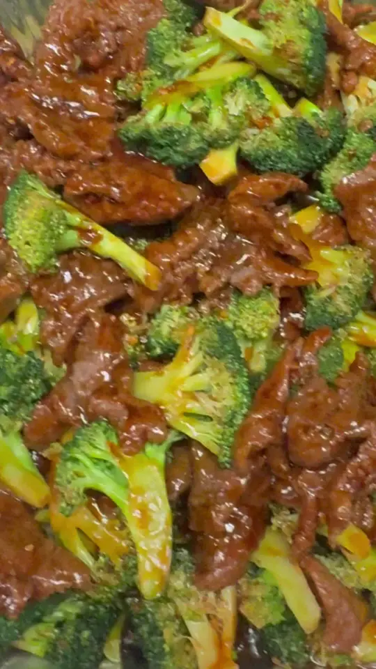 Lucky Garden Palm Bay in Palm Bay showing food, beef and broccoli, catering, video by luckygardenpalmbay on TikTok