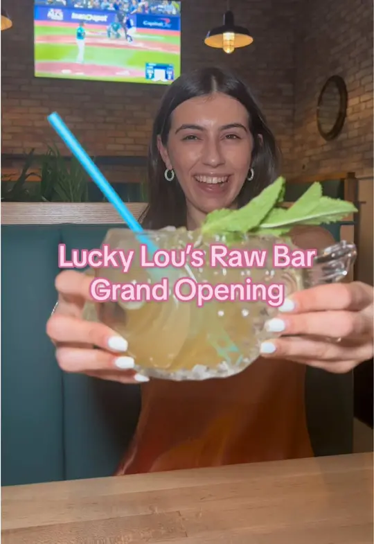 Lucky Lou's Raw Bar in Deerfield Beach showing review, visit, raw bar, shrimp cocktail, jumbo crab cake, smoked fish dip, chicken thai noodle salad, coconut curry cod, tiramisu bread pudding, video by healthywithdani on TikTok