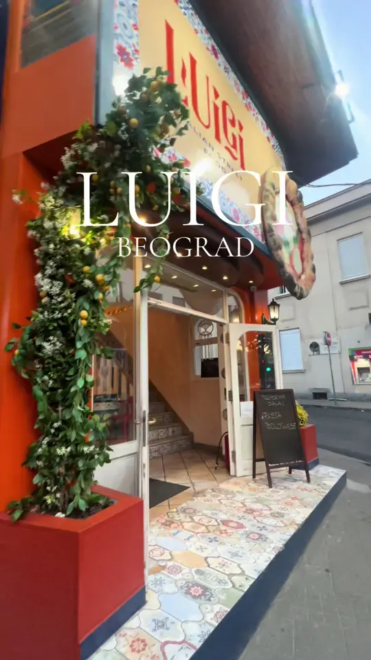 Luigi's Pizzeria and Ristorante in Port Orange showing review, visit, arrabbiata, porcini pasta, seafood pasta, margherita pizza, luigi's lasagna, video by zeljkamock on TikTok