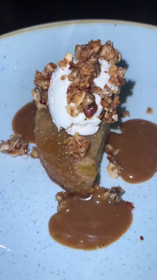 Luke's Kitchen in Orlando showing happy hour, tiki drinks, oysters, cheeseburger, mushroom soup, banana upside down cake, video by dishitwithtisha on TikTok