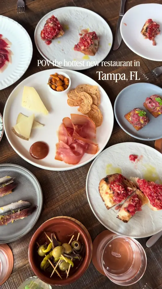 Lumbre in Tampa showing review, visit, modern spanish restaurant, wood-fired hearth, sharing menu, executive chef nick orr, video by iambiancalopezz on TikTok