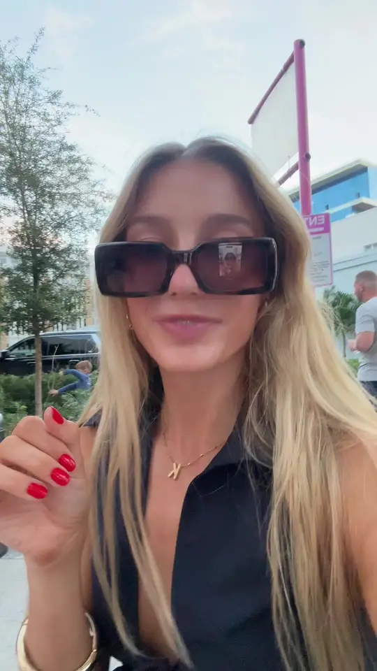 Lynoras in Jupiter showing visit, restaurant, video by popstar.katie on TikTok