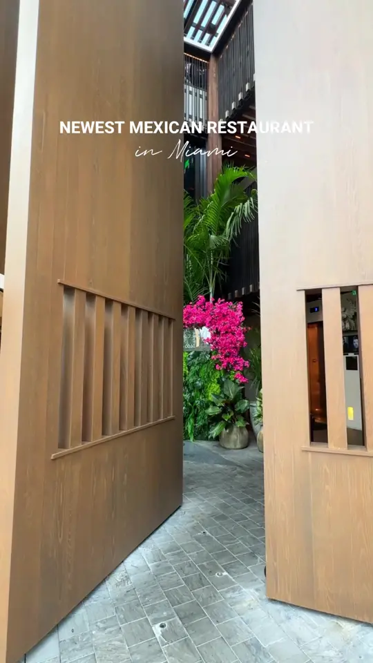 Maíz y Agave in Coral Gables showing restaurant, oaxacan food, cocktails, patio, balcones, video by fashion.eat.travel on TikTok