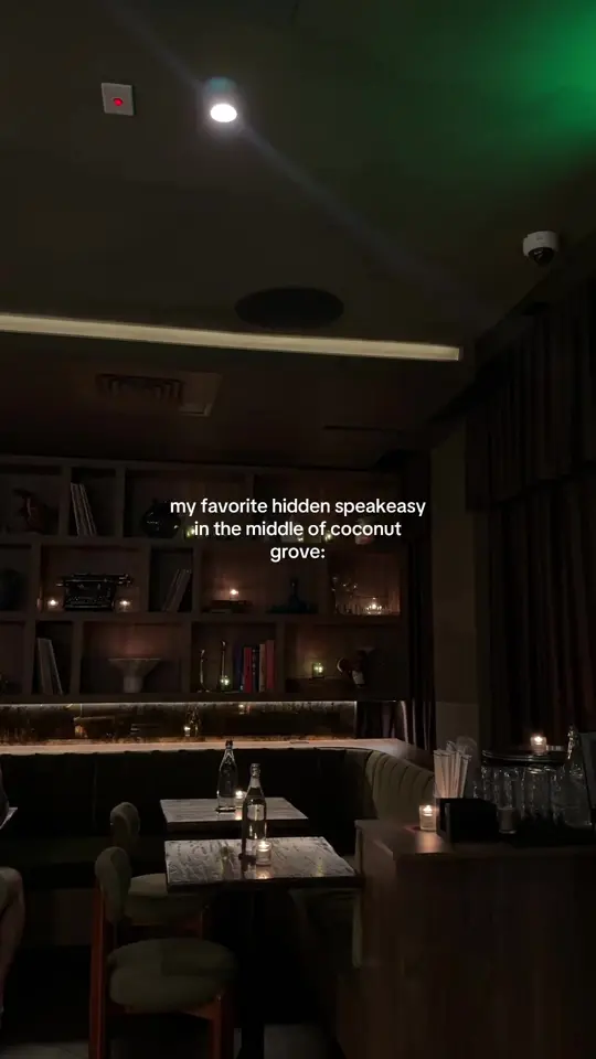 Mae’s Room in Miami showing cocktail, chill atmosphere, video by aminakhamm on TikTok