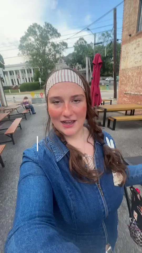 Maepole in Athens showing dinner, pizza, video by madampresidentabby on TikTok
