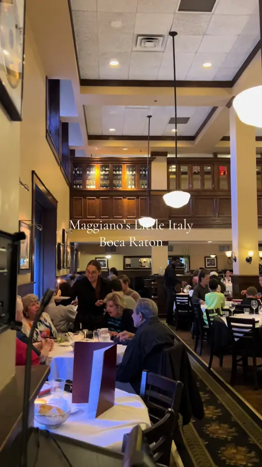 Maggiano's Little Italy in Boca Raton showing dinner, italian food, video by maggianosboca on TikTok