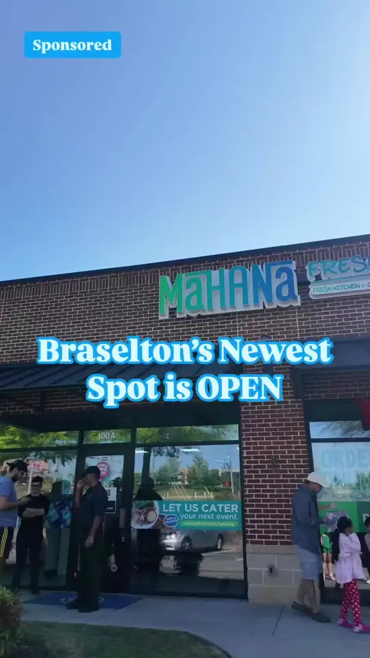 Mahana Fresh in Braselton showing review, key west chicken bowl, big kahuna bowl, buffalo chicken mac and cheese, strawberry dragonfruit refresher, desserts, video by northmetroeateries on TikTok