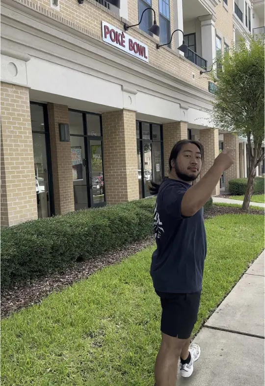 Makai Poke & Musubi in Jacksonville showing poke, musubi, raw fish, rice, restaurant visit, video by fishwilleats on TikTok