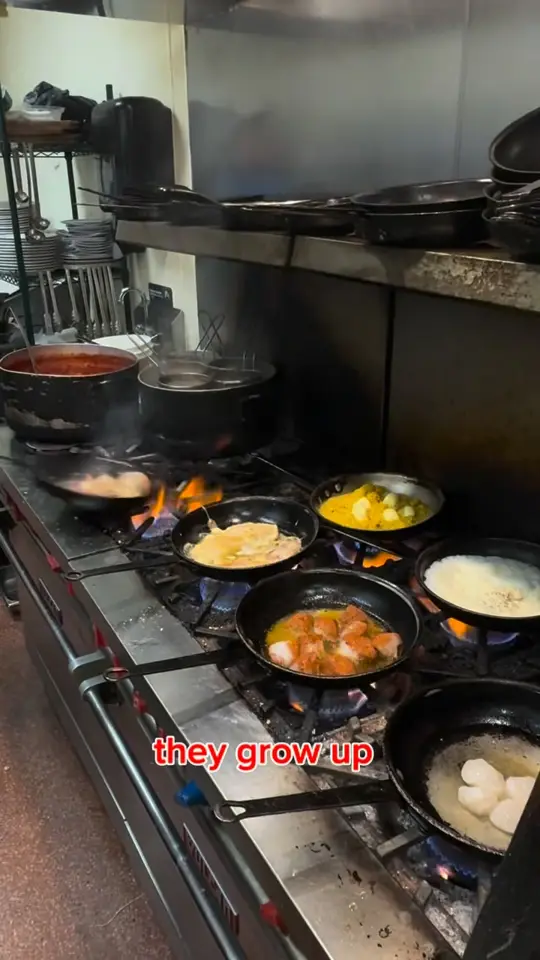 Mamma Anna Trattoria in Estero showing restaurant, italian food, video by Mamma Anna Trattoria on Facebook