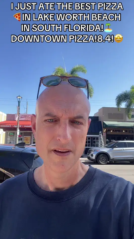 Mamma Mia's on the Beach in Lake Worth showing pizza, review, video by mr..perfect362 on TikTok
