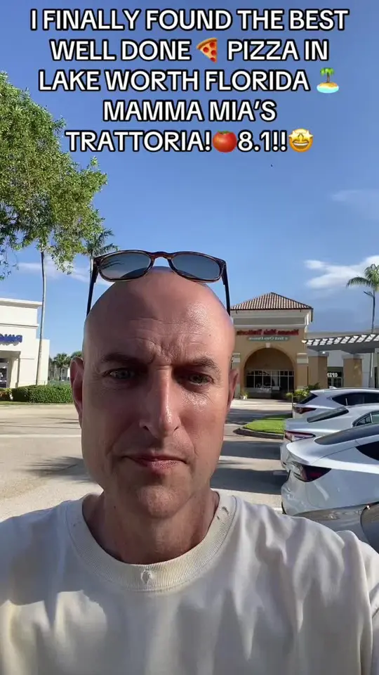 Mamma Mia's Trattoria in Lake Worth showing pizza, well done pizza, video by mr..perfect362 on TikTok