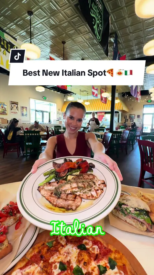 Mandolas Italian Kitchen in Odessa showing review, visit, atmosphere, handcrafted pasta, fresh mozzarella, pizza, video by stufftodoinorlando on TikTok